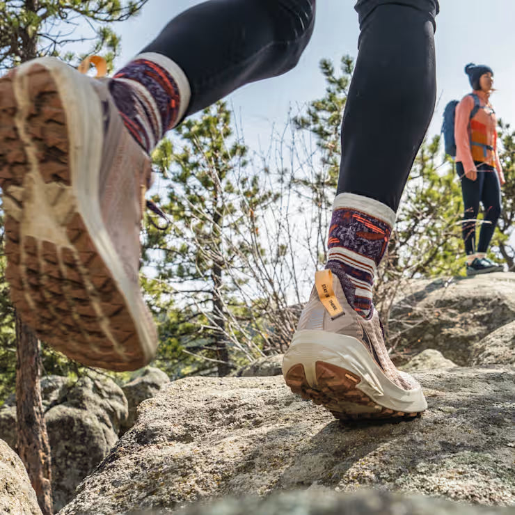 Smartwool Merino Socks Women's Hike Dragon Stitch Mid Crew Socks - Image 4