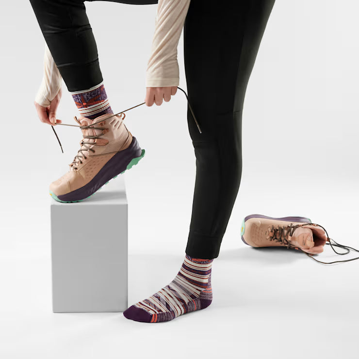 Smartwool Merino Socks Women's Hike Dragon Stitch Mid Crew Socks - Image 2