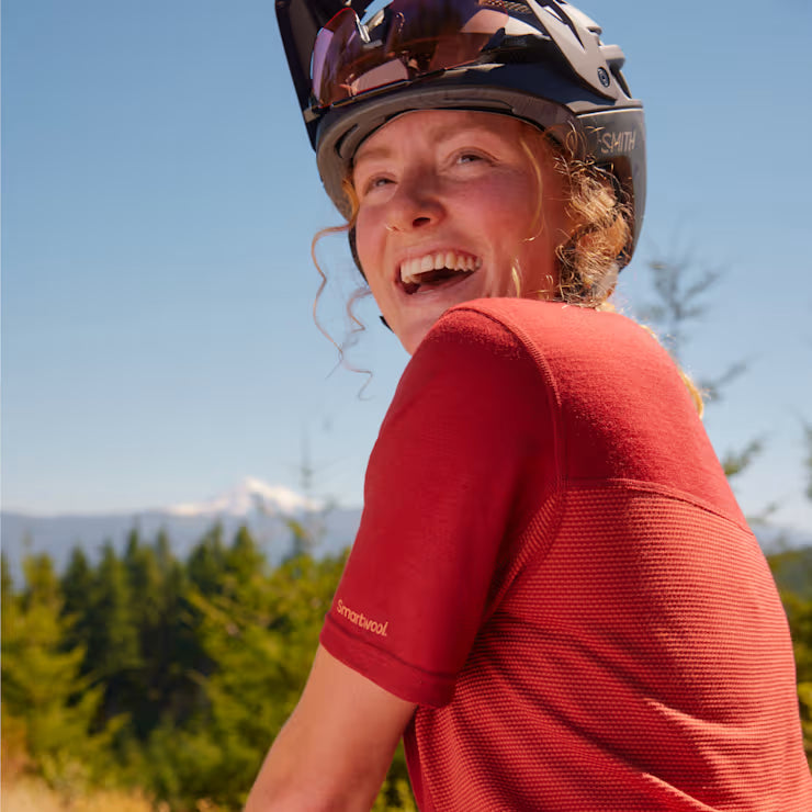 Smartwool Merino Socks Women's Mountain Bike Short Sleeve Jersey - Image 4
