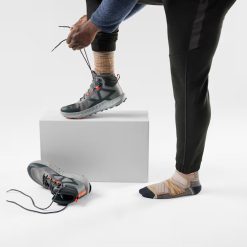 Alternative view of Smartwool Merino Socks Hike Mountain Range Pattern Crew Socks