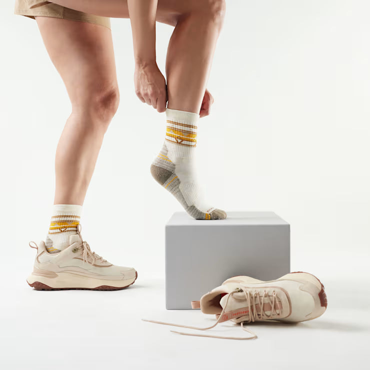 Smartwool Merino Socks Women's Hike Zig Zag Valley Mid Crew Socks - Image 2